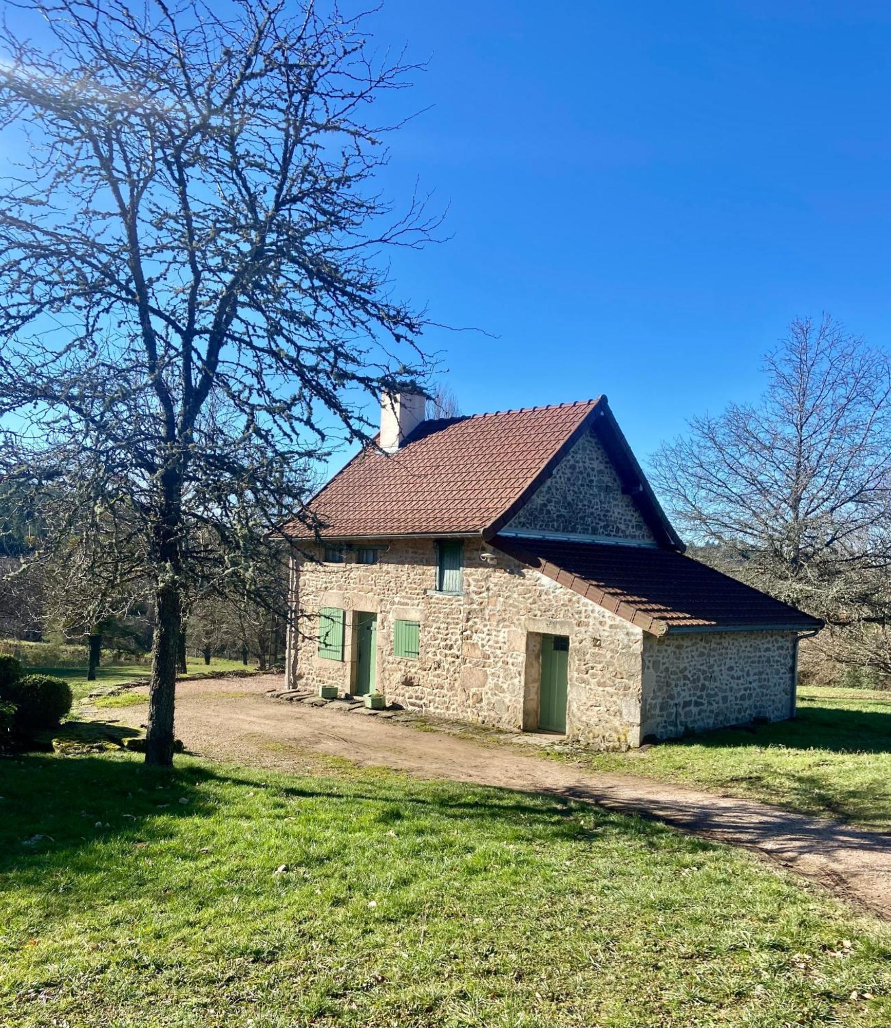 Morvan La Pastourelle Quarre-les-Tombes Exterior photo